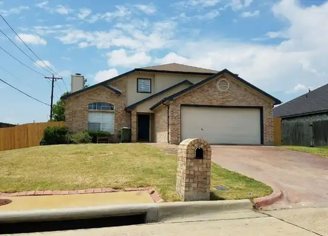 Property at 6414 Brookglen Dr, Arlington, TX, 76018, 3 beds, 2 baths, [object Object]