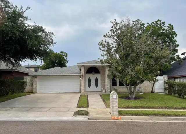 Property at 1717 Woodland Dr, Laredo, TX, 78045, 3 beds, 2.5 baths, [object Object]