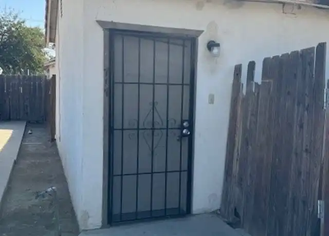 Property at 717 31st St Unit 717, Bakersfield, CA, 93301, 1 bed, 1 bath, [object Object]