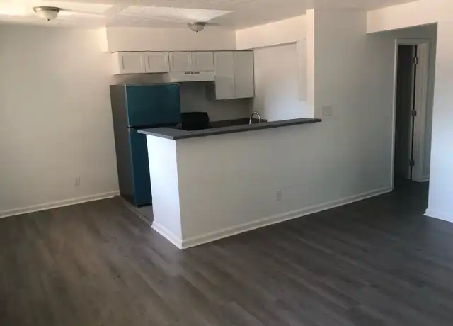 Property at 7441 Fenner St Unit 3, Norfolk, VA, 23505, 2 beds, 1 bath, [object Object]