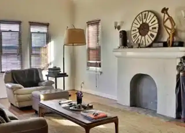 Property at 365 N Spaulding Ave, Los Angeles, CA, 90036, 1 bed, 1 bath, [object Object]
