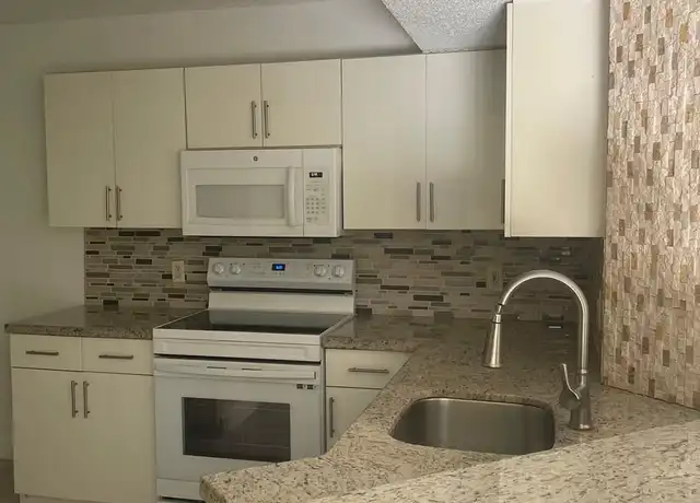 Property at 8801 Wiles Rd #208, Coral Springs, FL, 33067, 3 beds, 2 baths, [object Object]