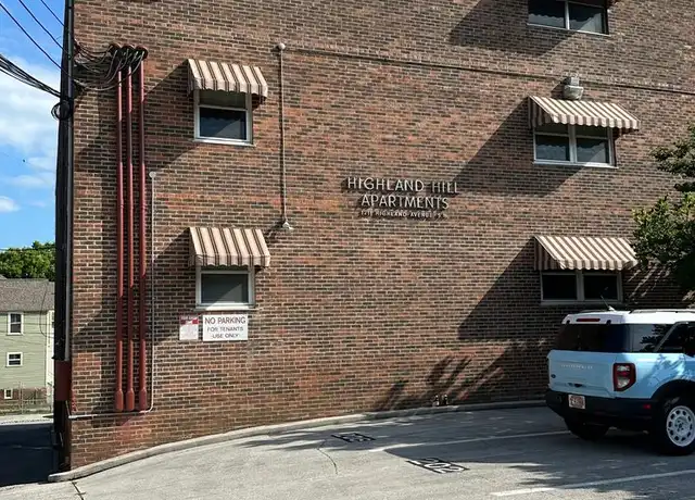Property at 1211 Highland Ave #302, Knoxville, TN, 37916, 1 bed, 1 bath, [object Object]