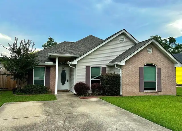 Property at 545 Northshore Ln, Slidell, LA, 70461, 3 beds, 2 baths, [object Object]