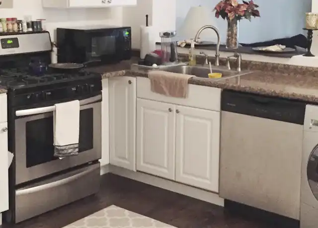 Property at 2905 N Mildred Ave Unit 1- 1 Bed, Chicago, IL, 60657, 1 bed, 1 bath, [object Object]