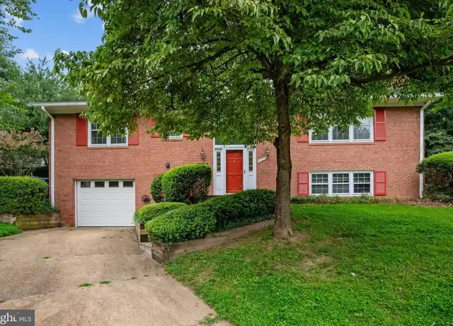 Property at 4125 25th Pl N, Arlington, VA, 22207, 4 beds, 3 baths, [object Object]