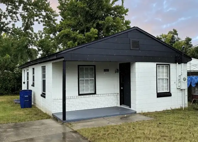 Property at 807 E 7th Ct, Panama City, FL, 32401, 2 beds, 1 bath, [object Object]