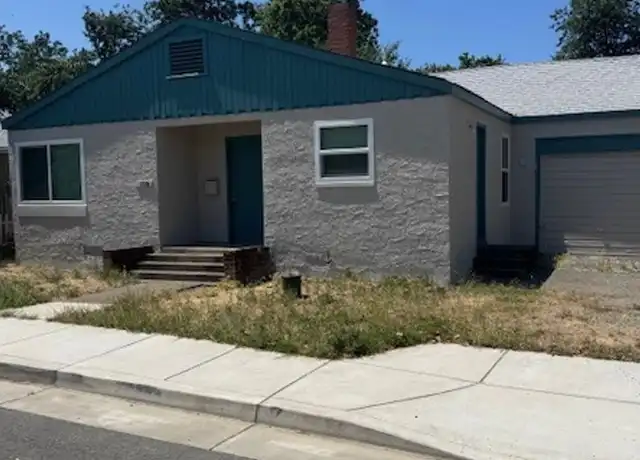 Property at 1916 8th St, Redding, CA, 96001, 2 beds, 1 bath, [object Object]