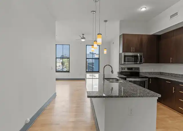 Property at Cary Street Station - 103 S Davis Ave, Richmond, VA, 23220, 1-2 bed, 1-2 bath, [object Object]