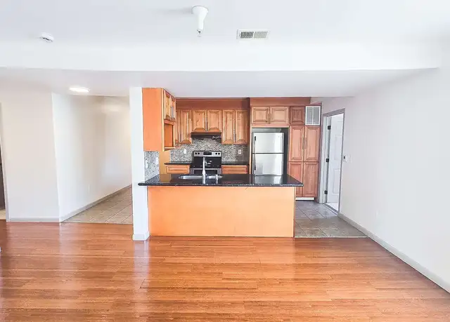 Photo of 1459 MacArthur Blvd, Oakland, CA 94602