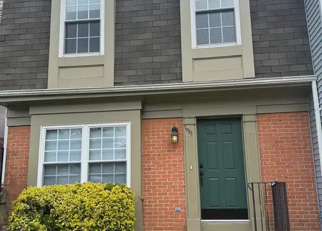 Property at 1923 Heatherbrook Ct, Woodbridge, VA, 22192, 3 beds, 2.5 baths, [object Object]