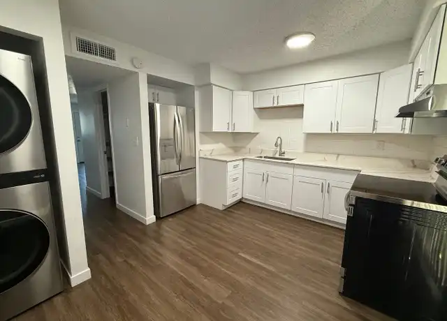 Property at 6862 N 44th Ave Unit 6826-2, Glendale, AZ, 85301, 2 beds, 1.5 baths, [object Object]