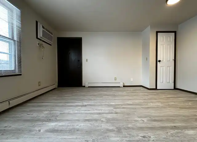 Property at 1052 Winter Ln Unit 4, Green Bay, WI, 54302, 1 bed, 1 bath, [object Object]