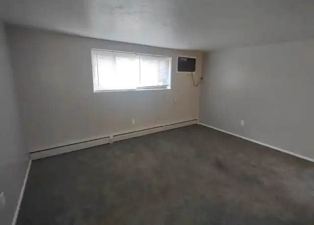 Property at 14411 Triskett Rd Unit T302, Cleveland, OH, 44111, 1 bed, 1 bath, [object Object]