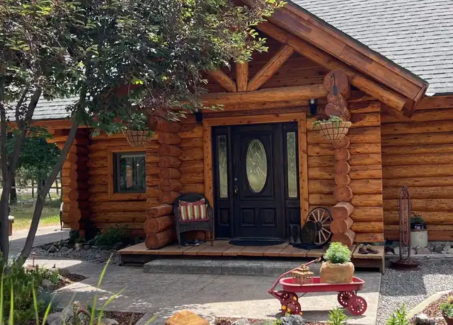 Property at 52495 Ammon Rd, La Pine, OR, 97739, 3 beds, 2 baths, [object Object]