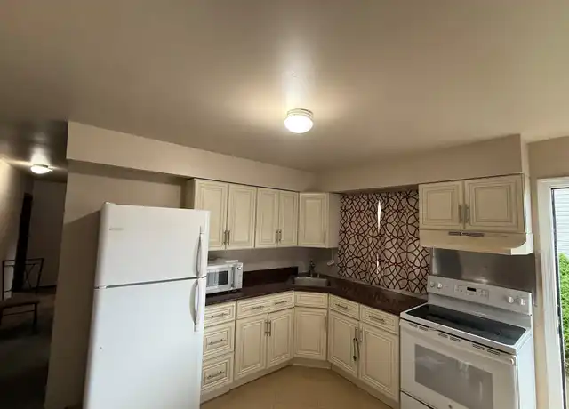 Property at 40 Adams St, Deer Park, NY, 11729, 2 beds, 1 bath, [object Object]