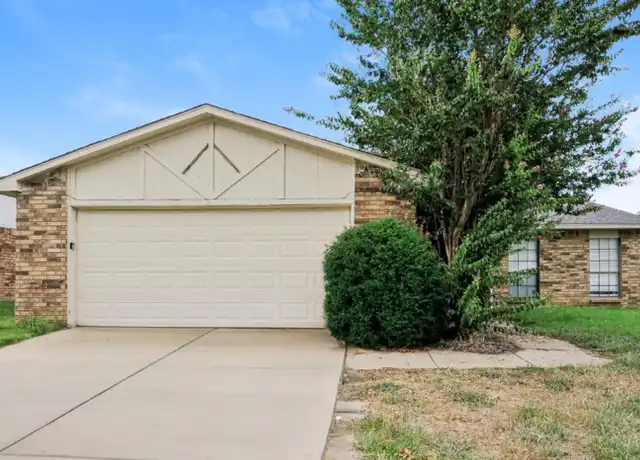 Property at 4121 Shagbark St, Fort Worth, TX, 76137, 3 beds, 2 baths, [object Object]