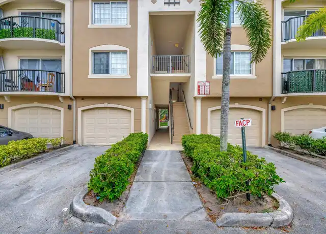 Property at 400 Crestwood Ct N #410, Royal Palm Beach, FL, 33411, 3 beds, 2 baths, [object Object]