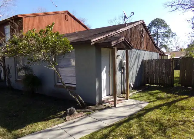 Property at 2652 Sunrise Village Dr, Orange Park, FL, 32065, 2 beds, 1 bath, [object Object]