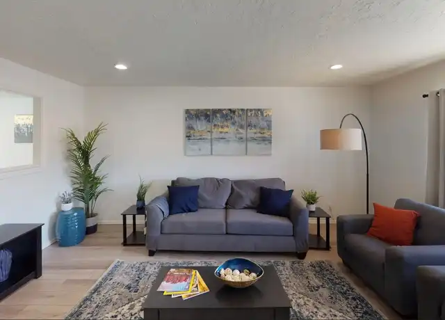 Property at 328 E Dunbar Dr Unit 4, Tempe, AZ, 85282, 6 beds, 3 baths, [object Object]