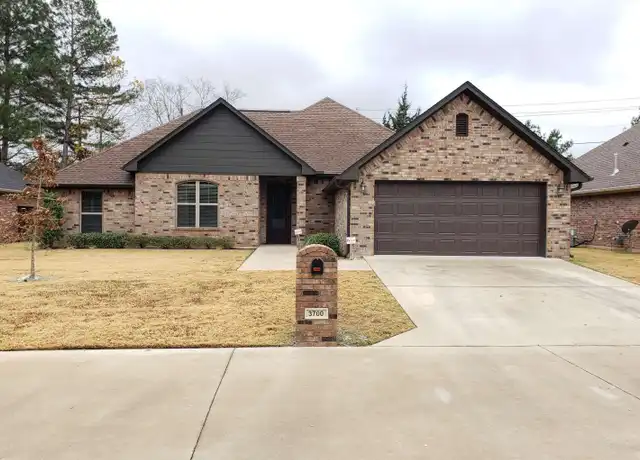 Property at 3700 Old Omen Rd, Tyler, TX, 75707, 4 beds, 2 baths, [object Object]