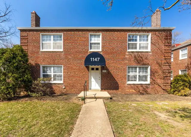 Property at 1147 S Cassingham Rd Unit C, Columbus, OH, 43209, 2 beds, 1 bath, [object Object]