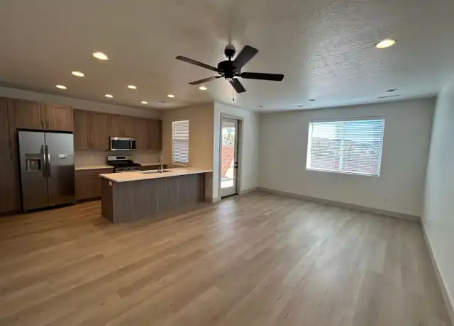Property at 960 Heritage Dr, Santa Clara, UT, 84765, 3 beds, 2.5 baths, [object Object]