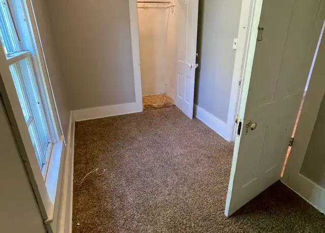 Property at 828 Chippewa St Unit CH830X, Eau Claire, WI, 54703, 2 beds, 1 bath, [object Object]