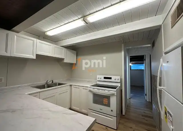 Property at 517 Bies St, Michigan City, IN, 46360, 1 bed, 1 bath, [object Object]