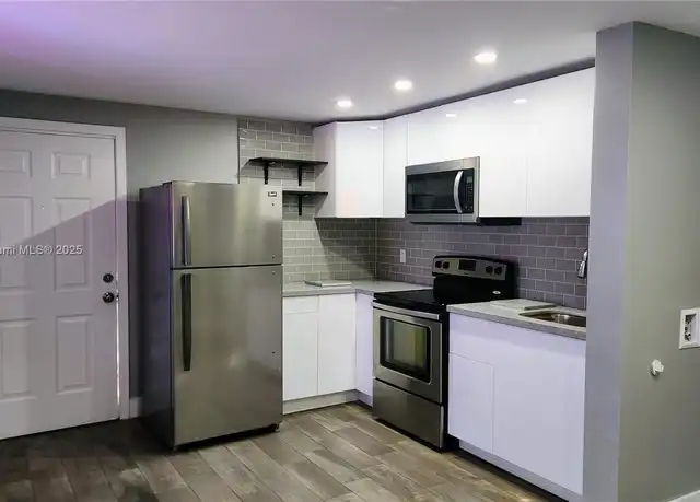 Property at 2489 SW 11th St Unit 2, Miami, FL, 33135, 1 bed, 1 bath, [object Object]