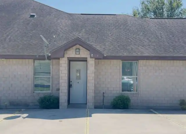 Property at 800 E Daffodil Ave Unit 6, McAllen, TX, 78501, 2 beds, 2.5 baths, [object Object]