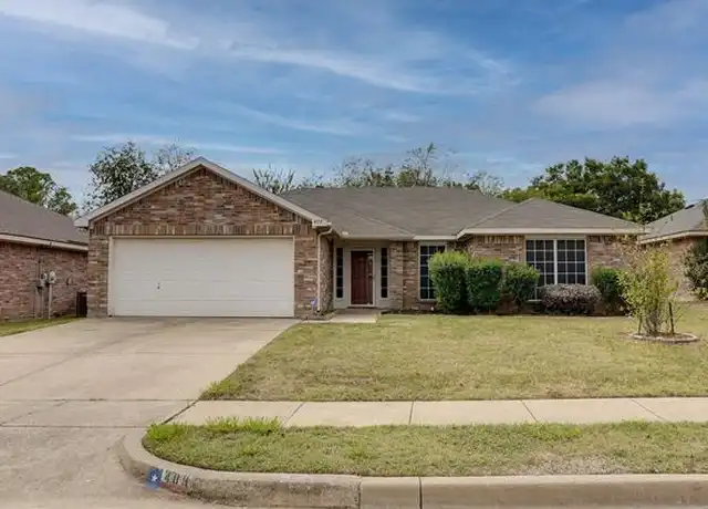 Property at 409 Oxford St, Burleson, TX, 76028, 3 beds, 2 baths, [object Object]
