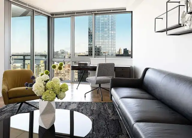 Property at 505 W 37th St Unit 2112, New York, NY, 10018, 2 beds, 1 bath, [object Object]