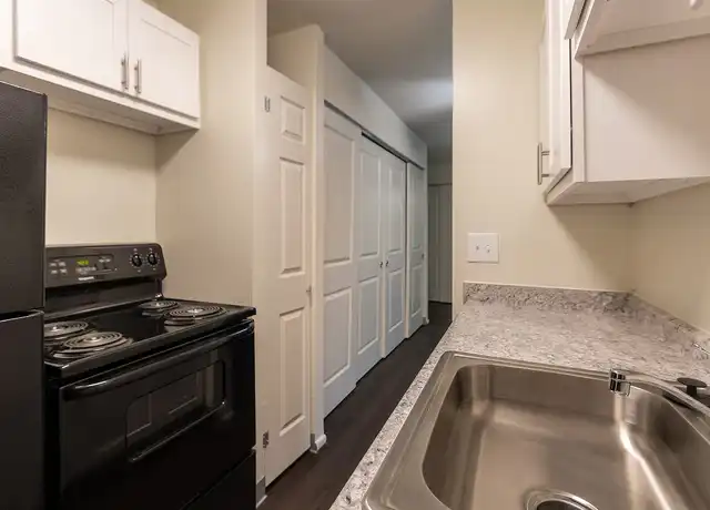 Property at Park Lane - 4201 Victory Pkwy, Cincinnati, OH, 45229, 2 beds, 1-2 bath, [object Object]