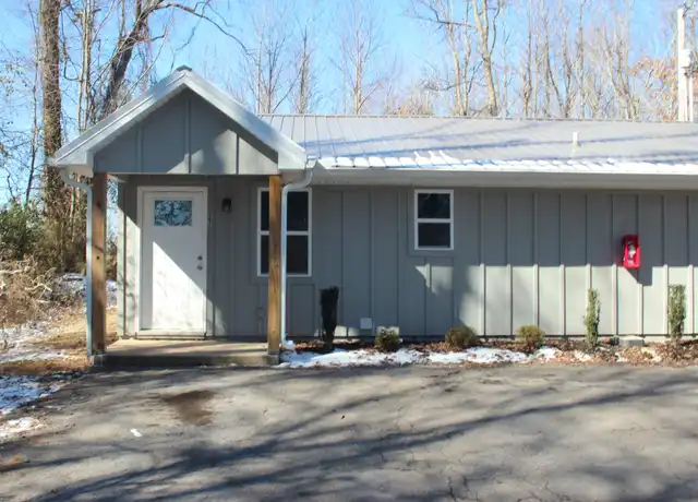Property at 129 Cascade Ave Unit 27, McMinnville, TN, 37110, 2 beds, 1 bath, [object Object]