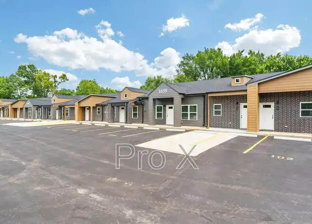 Property at 1639 N Arkansas St Unit 110, Rogers, AR, 72756, 2 beds, 2 baths, [object Object]