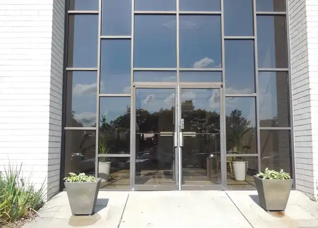 Property at 1111 River Rd Unit F18, Edgewater, NJ, 07020, 2 beds, 2 baths, [object Object]