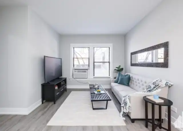 Property at 3554 N Broadway, Chicago, IL, 60657, 1 bed, 1 bath, [object Object]