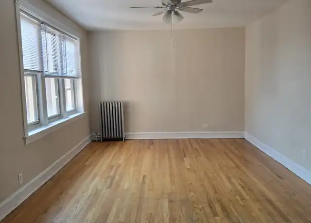 Property at 2346 W Touhy Ave Unit 3F, Chicago, IL, 60645, 3 beds, 1 bath, [object Object]