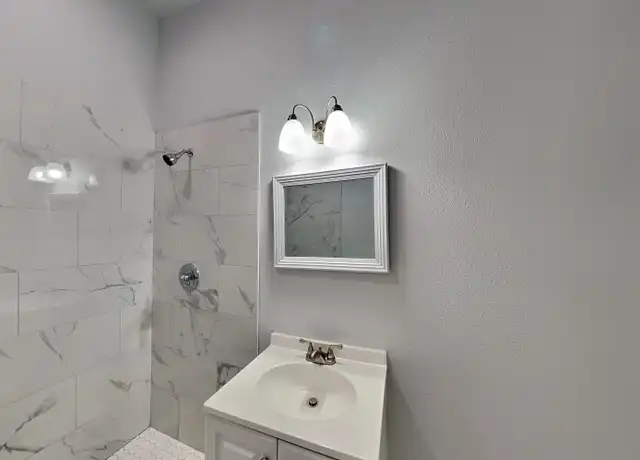 Property at 1010 Pasadena, San Antonio, TX, 78201, 3 beds, 2 baths, [object Object]