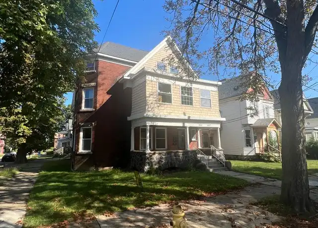 Property at 662 W 8th St Unit 3, Erie, PA, 16502, 2 beds, 1 bath, [object Object]