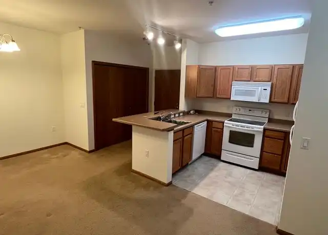 Property at 101 Elliott Ln Apt 204, Oregon, WI, 53575, 1 bed, 1 bath, [object Object]