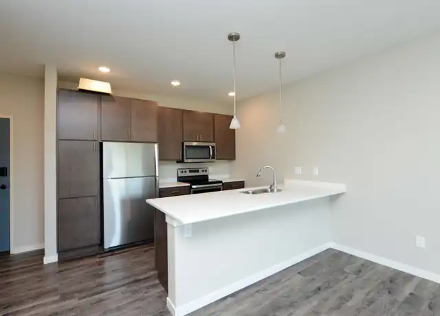 Property at 914 15th St N Unit 304, Fargo, ND, 58102, 1 bed, 1 bath, [object Object]