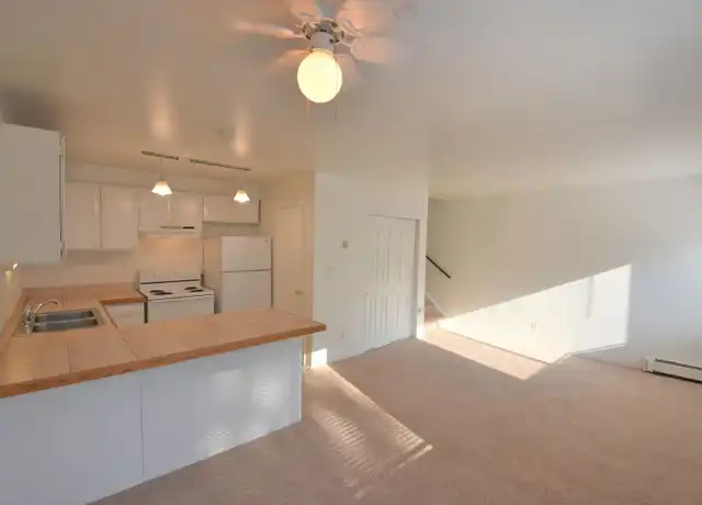 Property at 2030 Spruce St Unit 10, Boulder, CO, 80302, 2 beds, 1 bath, [object Object]