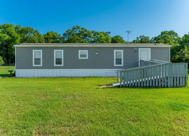 Property at 2295 Bermuda Ln, Ponce de Leon, FL, 32455, 2 beds, 2 baths, [object Object]