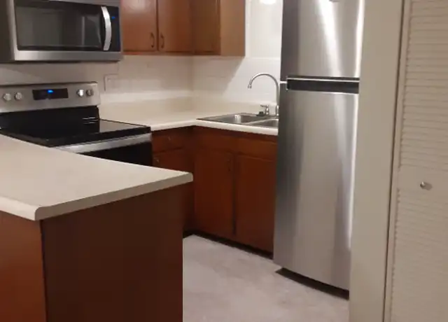 Property at 104 Clinkscales Rd Unit 302, Columbia, MO, 65203, 2 beds, 1 bath, [object Object]