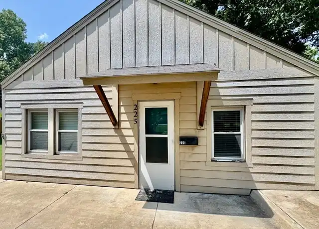 Property at 225 E 5th St, Edmond, OK, 73034, 1 bed, 1 bath, [object Object]