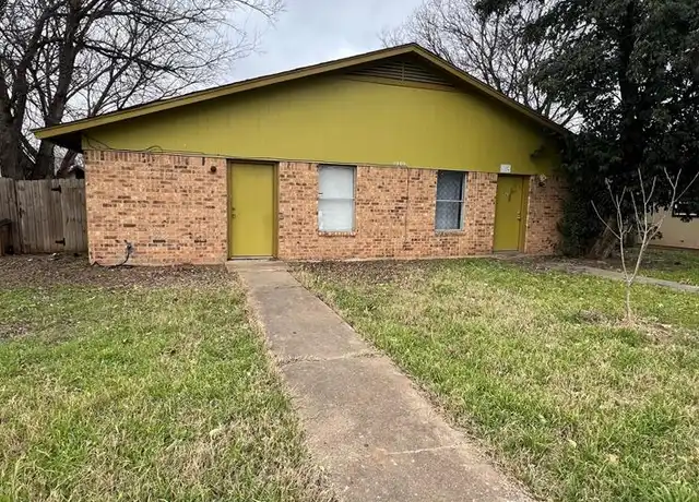 Property at 1909 E Stassney Ln Unit B, Austin, TX, 78744, 2 beds, 1 bath, [object Object]