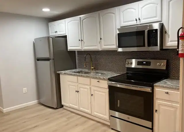 Property at 62 Llewellyn Ave Unit 3, Bloomfield, NJ, 07003, 1 bed, 1 bath, [object Object]
