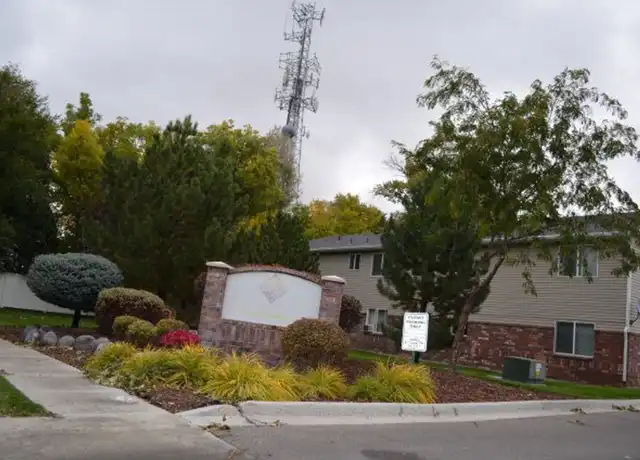 Property at 264 N 3rd E, Rexburg, ID, 83440, 2 beds, 1 bath, [object Object]